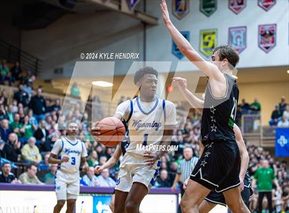 Thumbnail 3 in Wyoming vs. Badin (OSHAA Division II Regional Semifinal) photogallery.