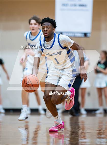 Thumbnail 2 in Wyoming vs. Badin (OSHAA Division II Regional Semifinal) photogallery.
