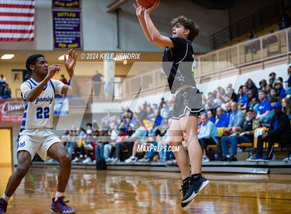 Thumbnail 3 in Wyoming vs. Badin (OSHAA Division II Regional Semifinal) photogallery.