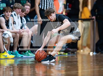 Thumbnail 3 in Wyoming vs. Badin (OSHAA Division II Regional Semifinal) photogallery.