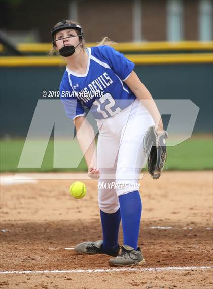 Thumbnail 3 in Mooresville @ Alexander Central photogallery.