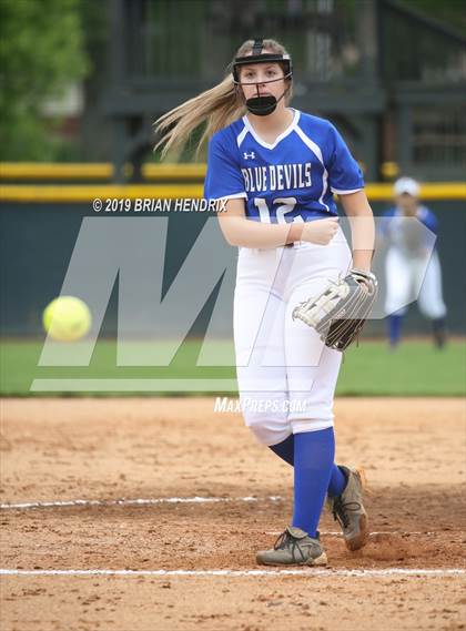 Thumbnail 3 in Mooresville @ Alexander Central photogallery.