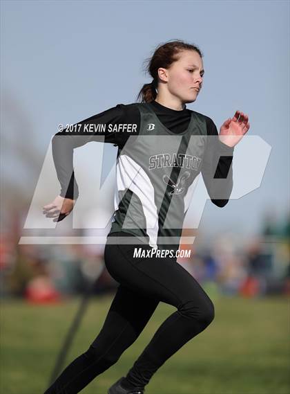 Thumbnail 3 in Yuma Invitational Track Meet photogallery.