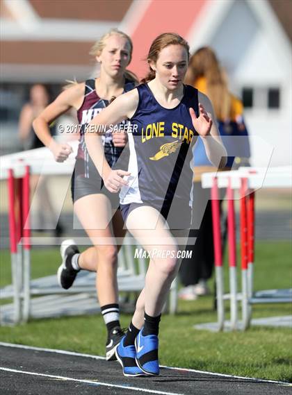 Thumbnail 3 in Yuma Invitational Track Meet photogallery.