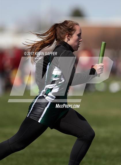 Thumbnail 1 in Yuma Invitational Track Meet photogallery.