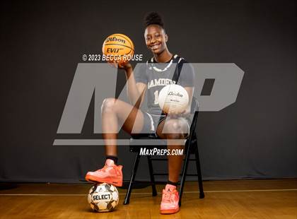 Thumbnail 2 in 2022-23 MaxPreps Female National Athlete of the Year (Joyce Edwards) photogallery.