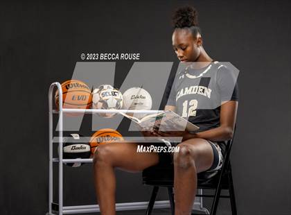 Thumbnail 1 in 2022-23 MaxPreps Female National Athlete of the Year (Joyce Edwards) photogallery.