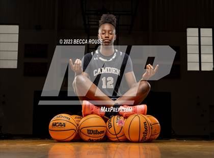 Thumbnail 3 in 2022-23 MaxPreps Female National Athlete of the Year (Joyce Edwards) photogallery.