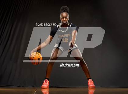 Thumbnail 2 in 2022-23 MaxPreps Female National Athlete of the Year (Joyce Edwards) photogallery.