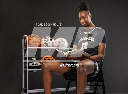 Thumbnail 2 in 2022-23 MaxPreps Female National Athlete of the Year (Joyce Edwards) photogallery.