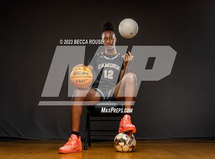 Thumbnail 1 in 2022-23 MaxPreps Female National Athlete of the Year (Joyce Edwards) photogallery.