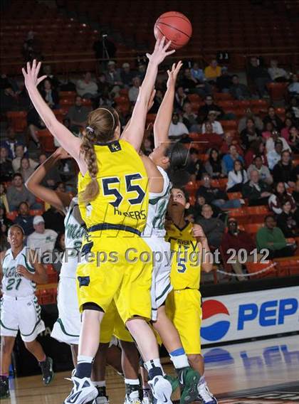 Thumbnail 3 in River City vs. McNair (CIF SJS D2 Playoffs) photogallery.