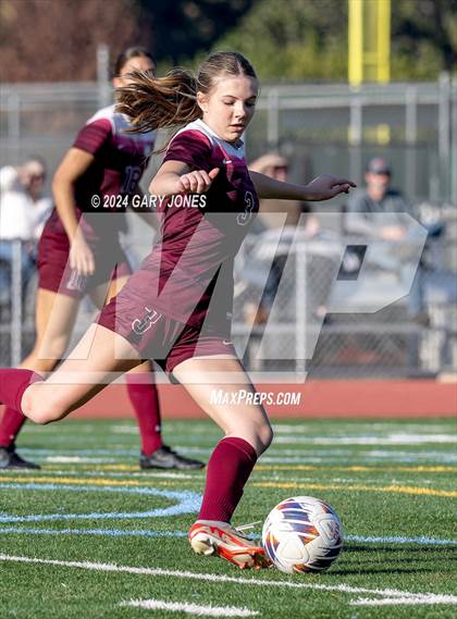 Thumbnail 2 in Rio Americano vs. Whitney (Rio Tournament) photogallery.