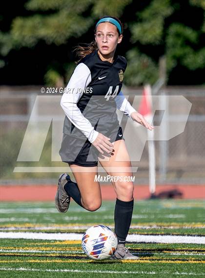 Thumbnail 2 in Rio Americano vs. Whitney (Rio Tournament) photogallery.