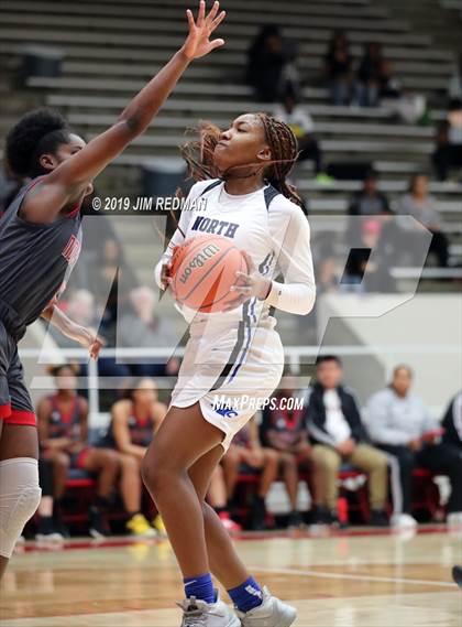 Thumbnail 1 in North Crowley vs. North Shore (McDonald's Texas Invitational) photogallery.