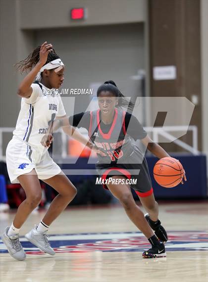 Thumbnail 2 in North Crowley vs. North Shore (McDonald's Texas Invitational) photogallery.