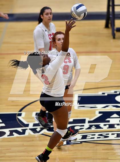 Thumbnail 3 in Cornerstone Christian vs Medina Valley (SAISD Invitational) photogallery.