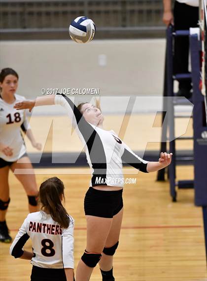 Thumbnail 2 in Cornerstone Christian vs Medina Valley (SAISD Invitational) photogallery.