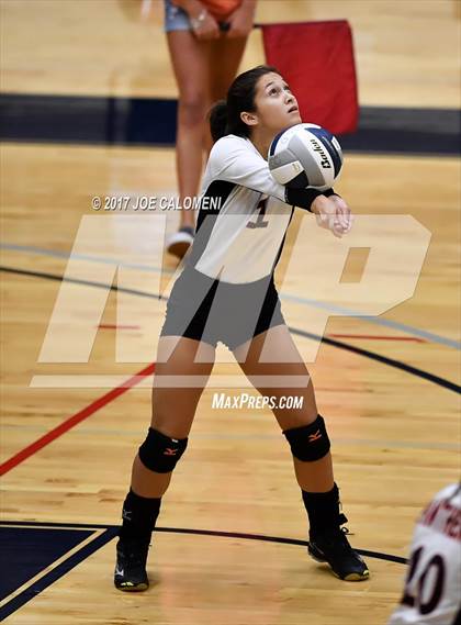 Thumbnail 3 in Cornerstone Christian vs Medina Valley (SAISD Invitational) photogallery.