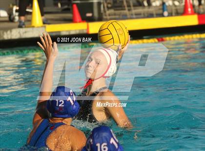 Thumbnail 2 in St. Ignatius vs Monte Vista (Tri-Valley Invitational) photogallery.