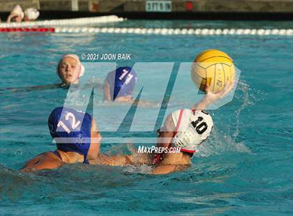 Thumbnail 3 in St. Ignatius vs Monte Vista (Tri-Valley Invitational) photogallery.