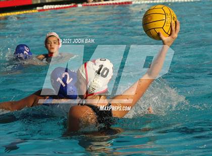 Thumbnail 3 in St. Ignatius vs Monte Vista (Tri-Valley Invitational) photogallery.