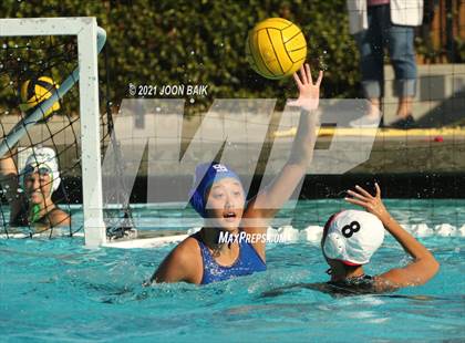 Thumbnail 2 in St. Ignatius vs Monte Vista (Tri-Valley Invitational) photogallery.