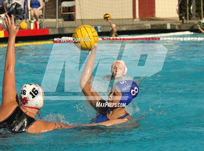 Thumbnail 3 in St. Ignatius vs Monte Vista (Tri-Valley Invitational) photogallery.