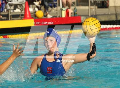 Thumbnail 3 in St. Ignatius vs Monte Vista (Tri-Valley Invitational) photogallery.