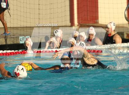 Thumbnail 3 in St. Ignatius vs Monte Vista (Tri-Valley Invitational) photogallery.