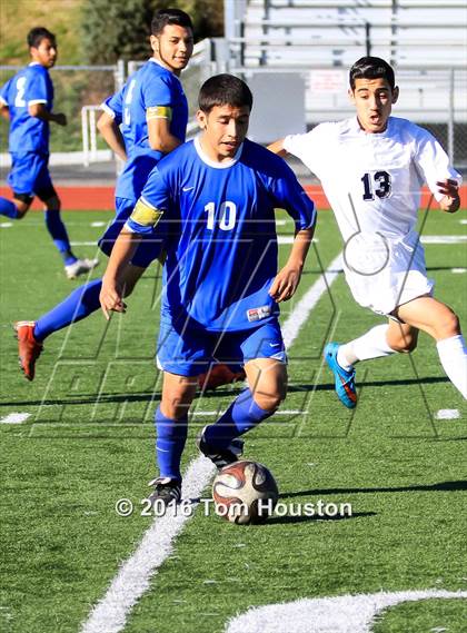 Thumbnail 2 in Duarte vs Azusa photogallery.