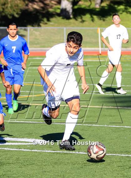 Thumbnail 2 in Duarte vs Azusa photogallery.