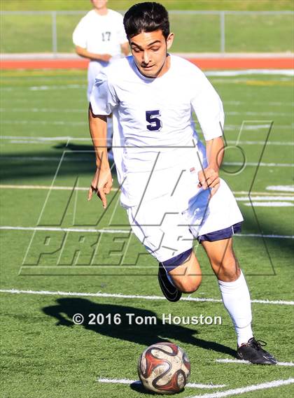 Thumbnail 1 in Duarte vs Azusa photogallery.