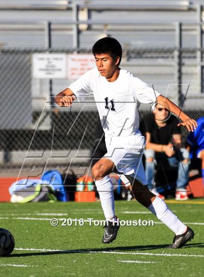 Thumbnail 1 in Duarte vs Azusa photogallery.