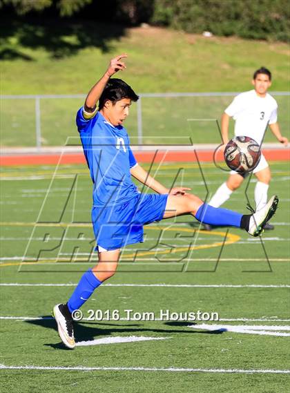 Thumbnail 3 in Duarte vs Azusa photogallery.
