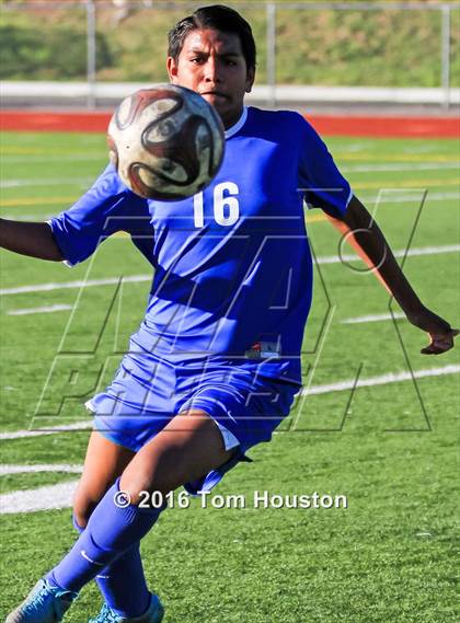 Thumbnail 1 in Duarte vs Azusa photogallery.