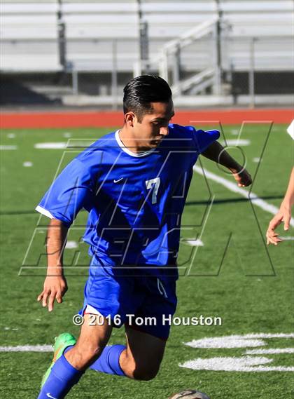 Thumbnail 3 in Duarte vs Azusa photogallery.