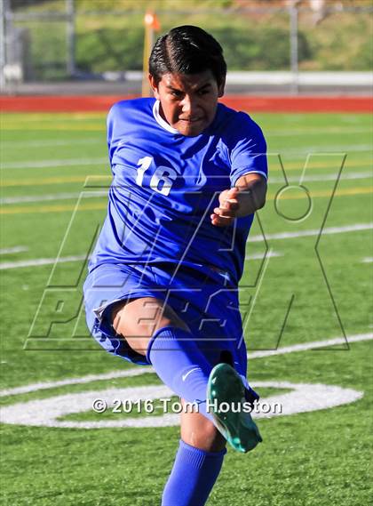 Thumbnail 1 in Duarte vs Azusa photogallery.