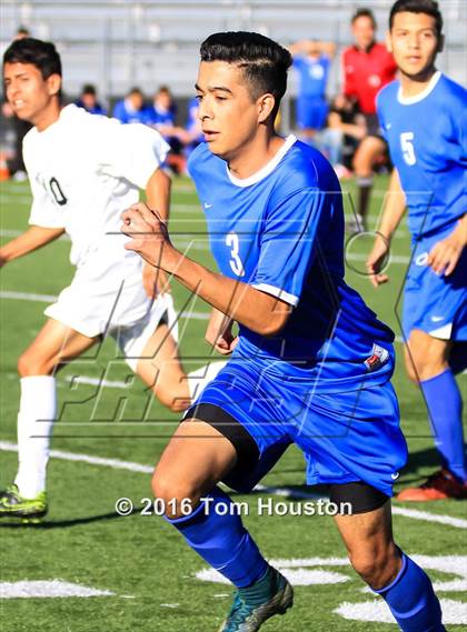 Thumbnail 1 in Duarte vs Azusa photogallery.