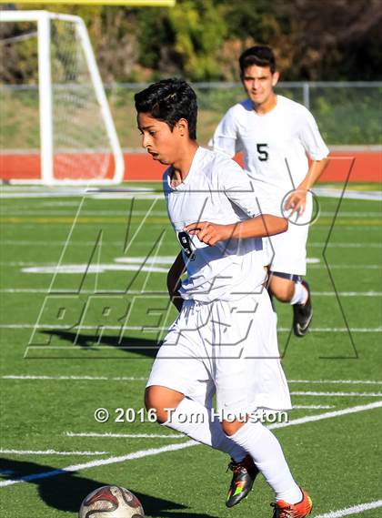 Thumbnail 2 in Duarte vs Azusa photogallery.