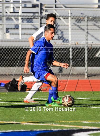 Thumbnail 2 in Duarte vs Azusa photogallery.