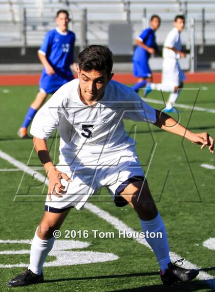 Thumbnail 1 in Duarte vs Azusa photogallery.