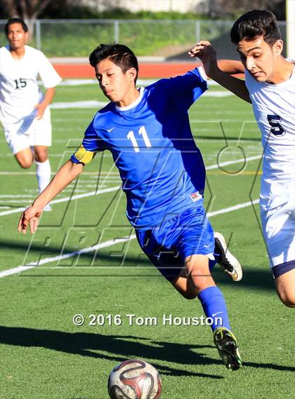 Thumbnail 2 in Duarte vs Azusa photogallery.