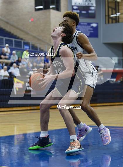 Thumbnail 1 in Dallas Jesuit vs. Lone Star (In-N-Out Tournament) photogallery.