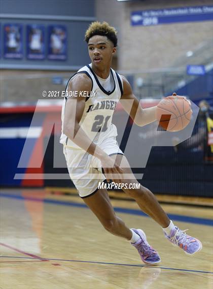 Thumbnail 3 in Dallas Jesuit vs. Lone Star (In-N-Out Tournament) photogallery.