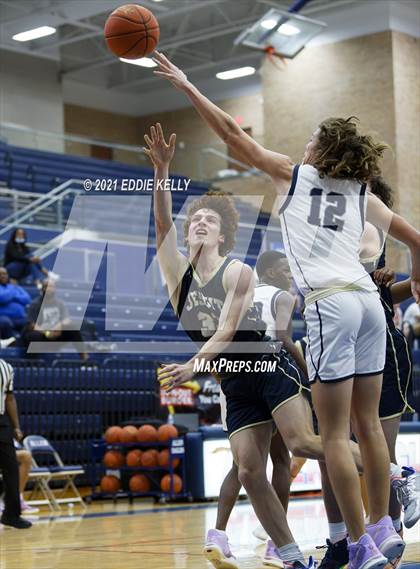Thumbnail 2 in Dallas Jesuit vs. Lone Star (In-N-Out Tournament) photogallery.