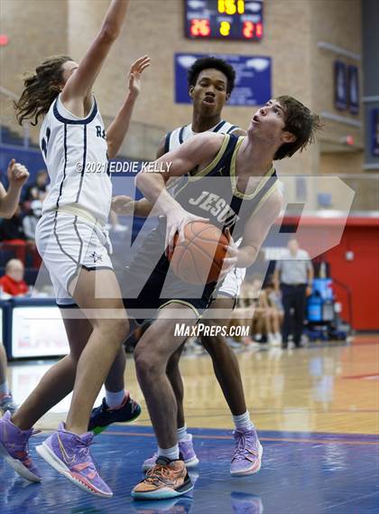 Thumbnail 1 in Dallas Jesuit vs. Lone Star (In-N-Out Tournament) photogallery.
