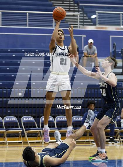 Thumbnail 2 in Dallas Jesuit vs. Lone Star (In-N-Out Tournament) photogallery.