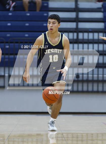 Thumbnail 2 in Dallas Jesuit vs. Lone Star (In-N-Out Tournament) photogallery.