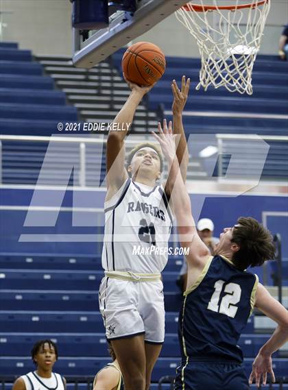 Thumbnail 3 in Dallas Jesuit vs. Lone Star (In-N-Out Tournament) photogallery.